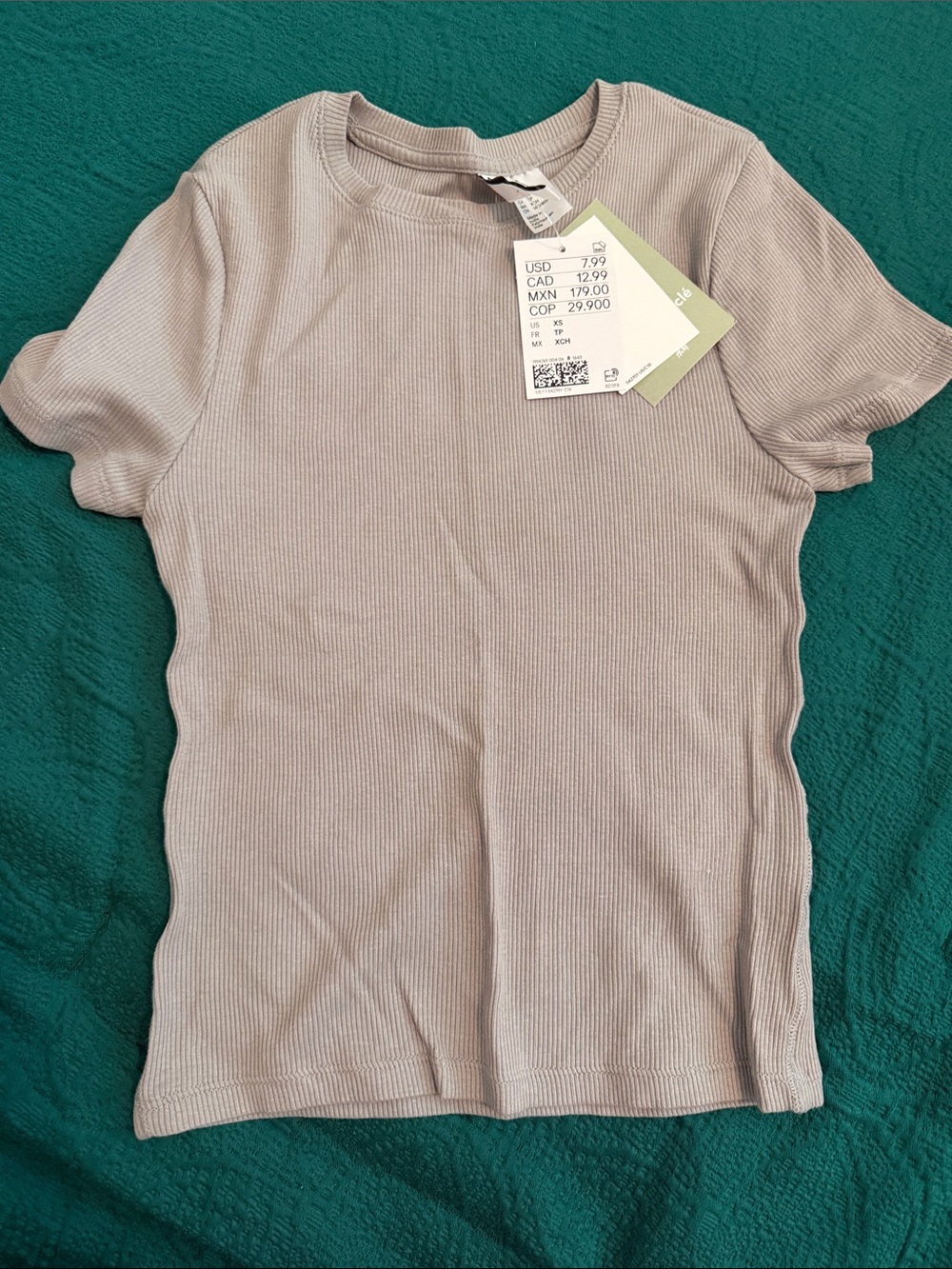 H&M Gray Ribbed Tee